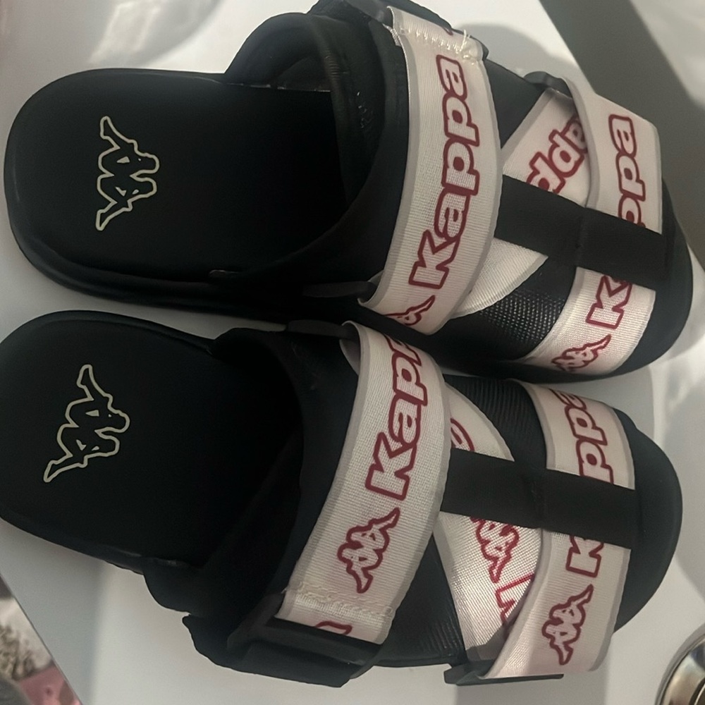 Kappa black white and red slides